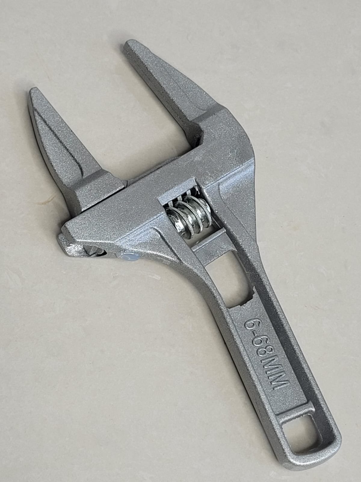 200MM (8") EXTRA WIDE ADJUSTABLE WRENCH