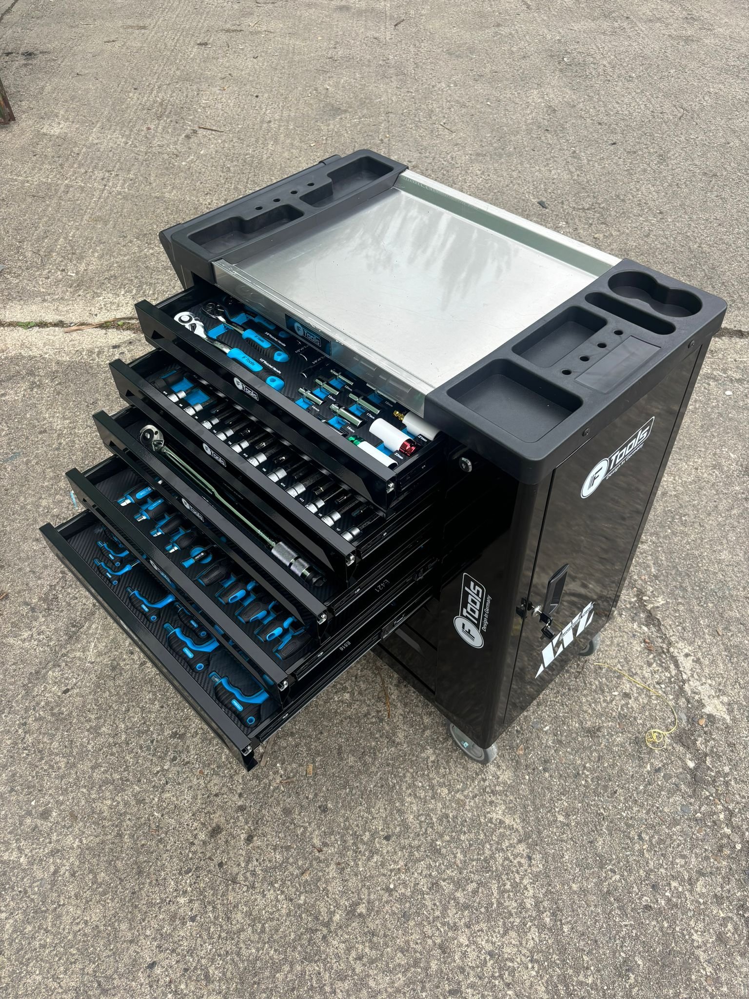 7 Drawer Tool Chest / Box With Tools