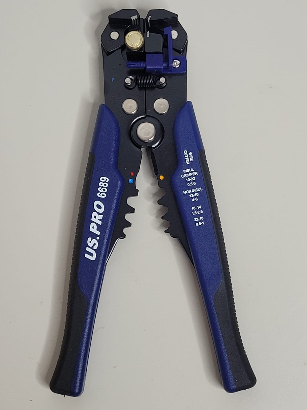 3-in-1 Self-Adjusting Automatic Wire Stripper, Cutter and Crimping Tool