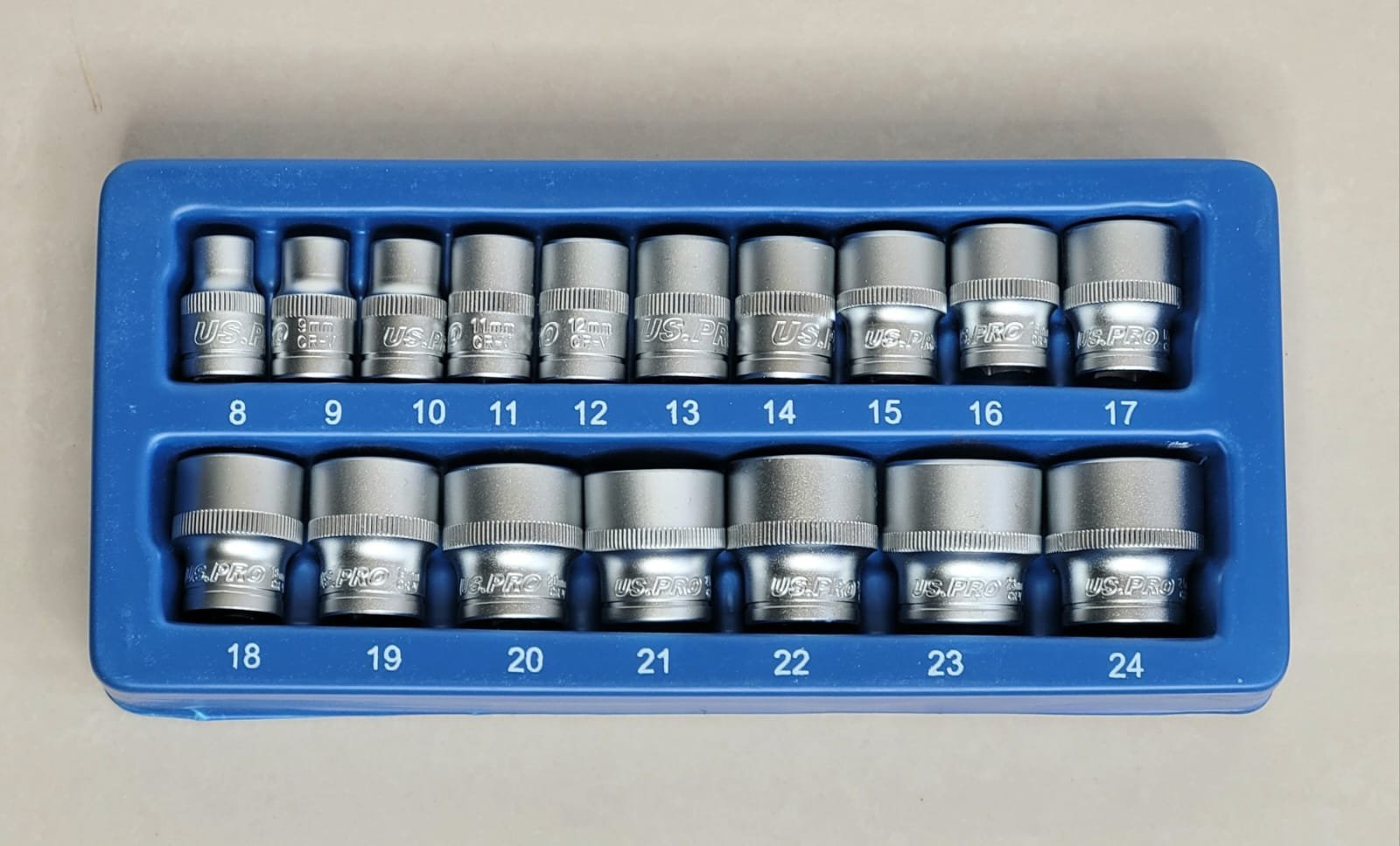 US PRO 17 Piece 3/8" Drive 6 Point Shallow Sockets 8-24mm - Satin Finish
