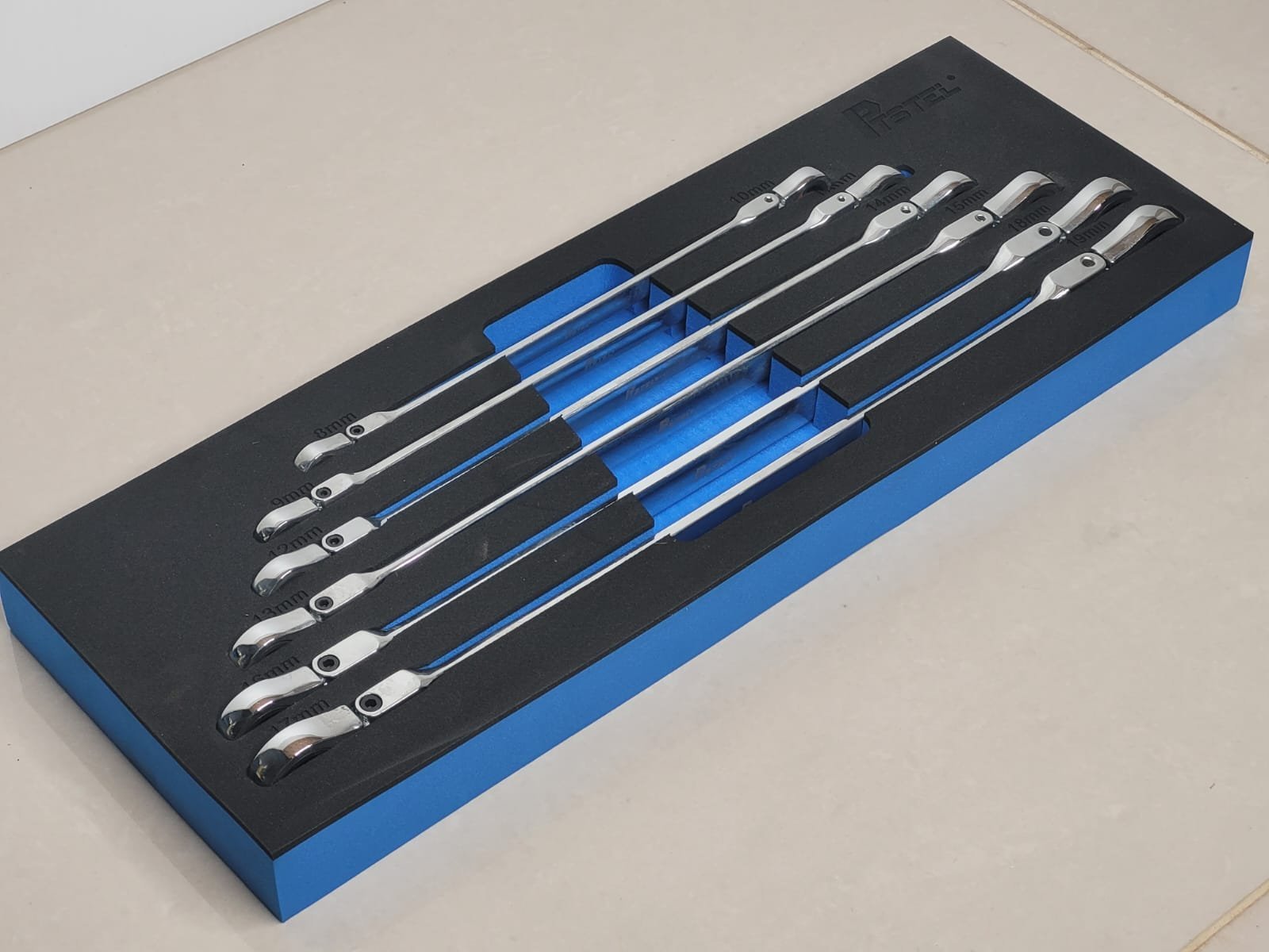 6 Piece Extra Long Gear Flexi Head Metric Ratchet Wrench Set 8 - 19mm