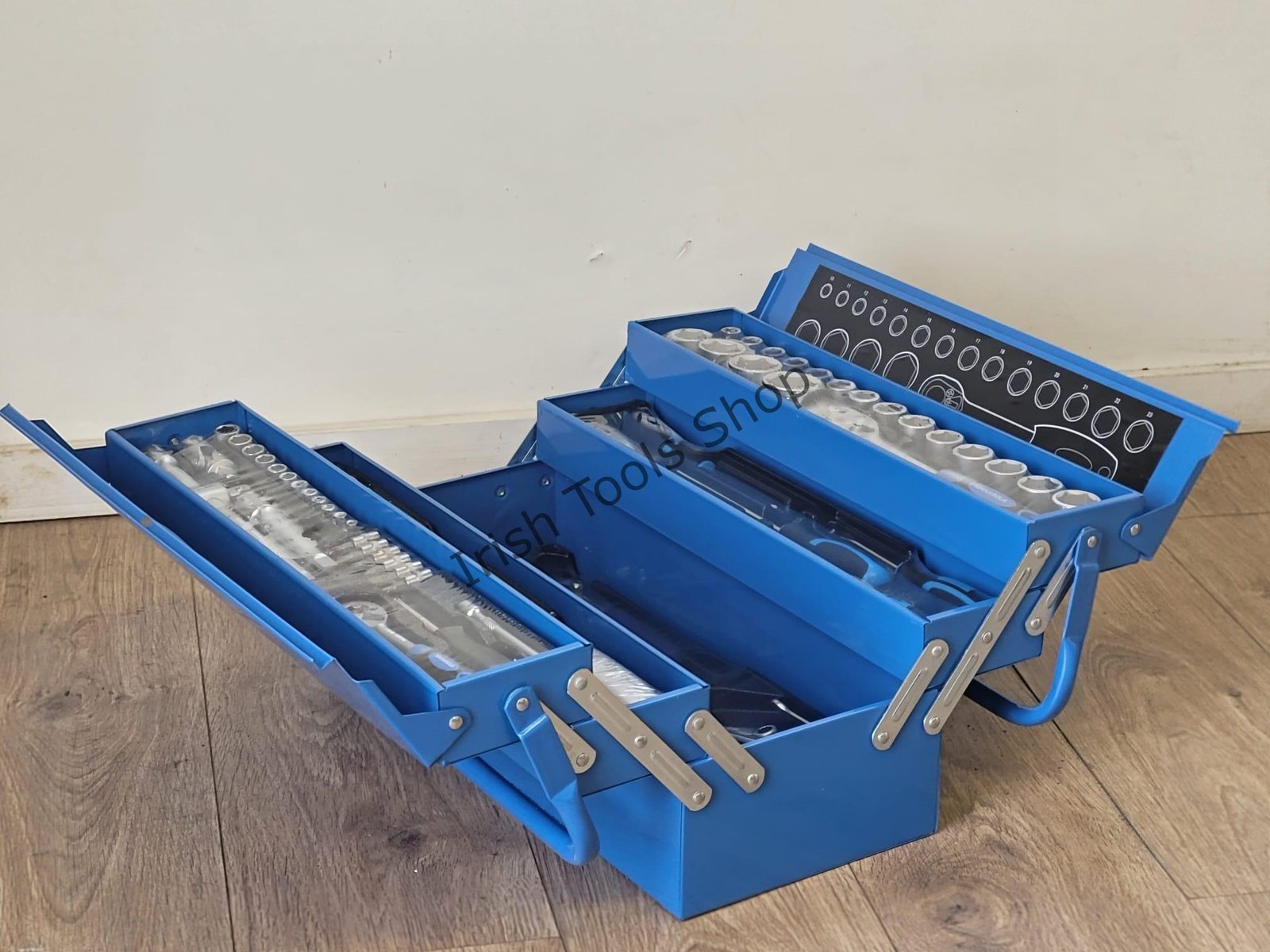 85PC Cantilever Tool Metal Box With Tools - 1/4" & 1/2" Drives