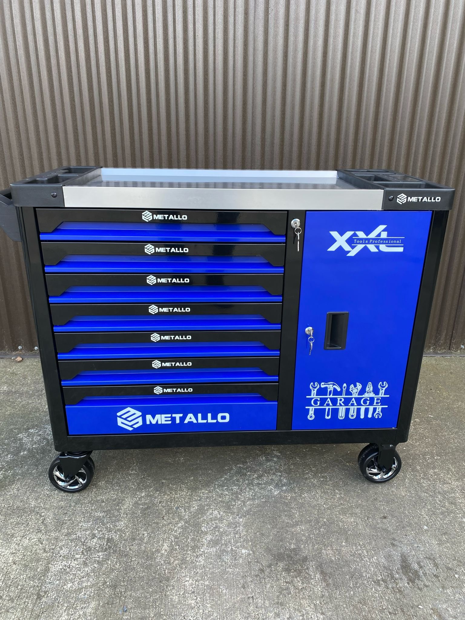 8 Drawer Toolchest With Tools | Free Mini Fridge