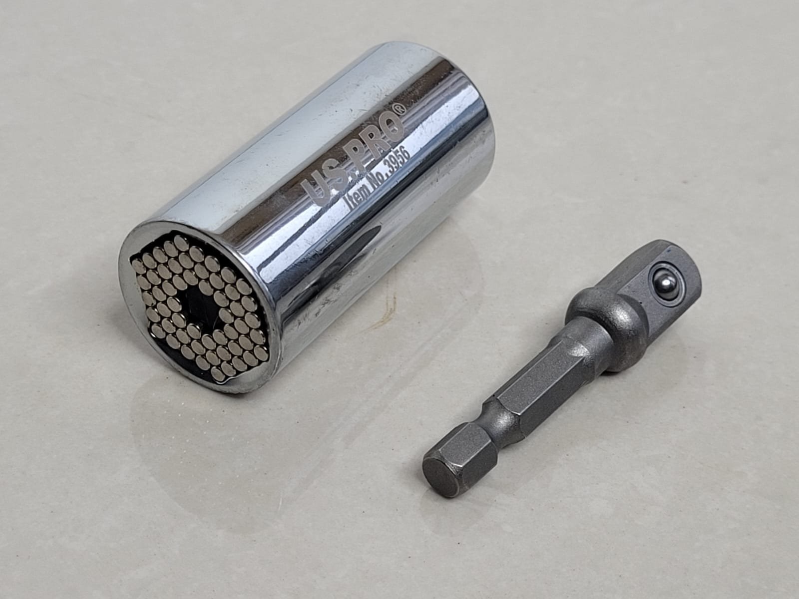 US PRO 3/8" Drive Universal Gripper Socket 7-19mm With Adapter