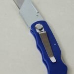 US PRO Light Weight Folding Knife | Abs Handle | With 5 Spare Blades & Quick Change Blade System