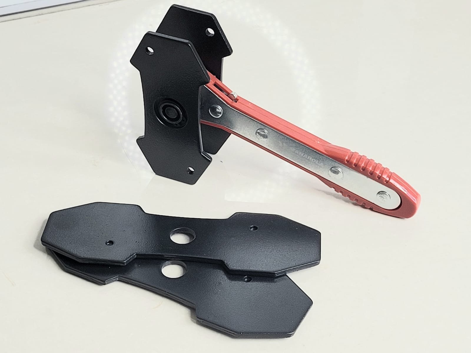 Ratcheting Brake Caliper Piston Tools