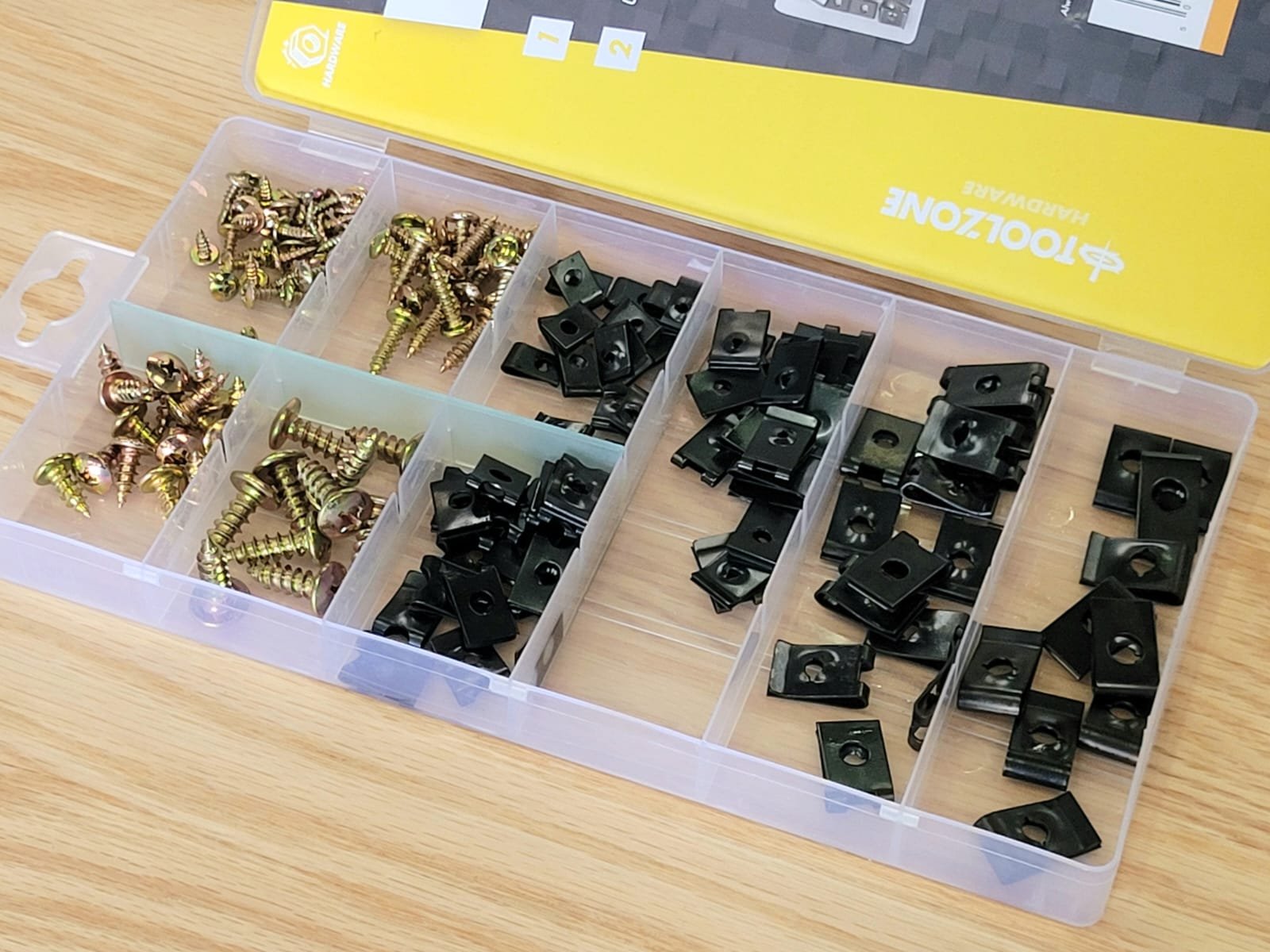 170 Piece U Clips & Screws To Secure Body Panels & Mouldings