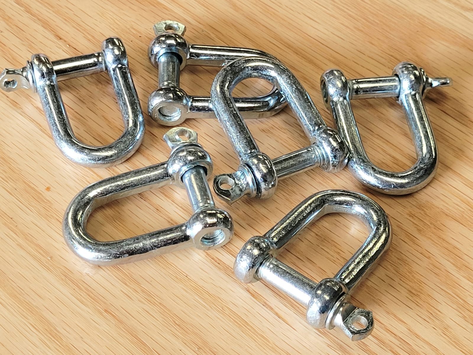 6 Piece 8mm Diameter Shackles