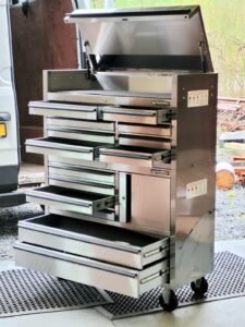 Manarola Stainless steel 16 Drawer Tool Chest Cabinet